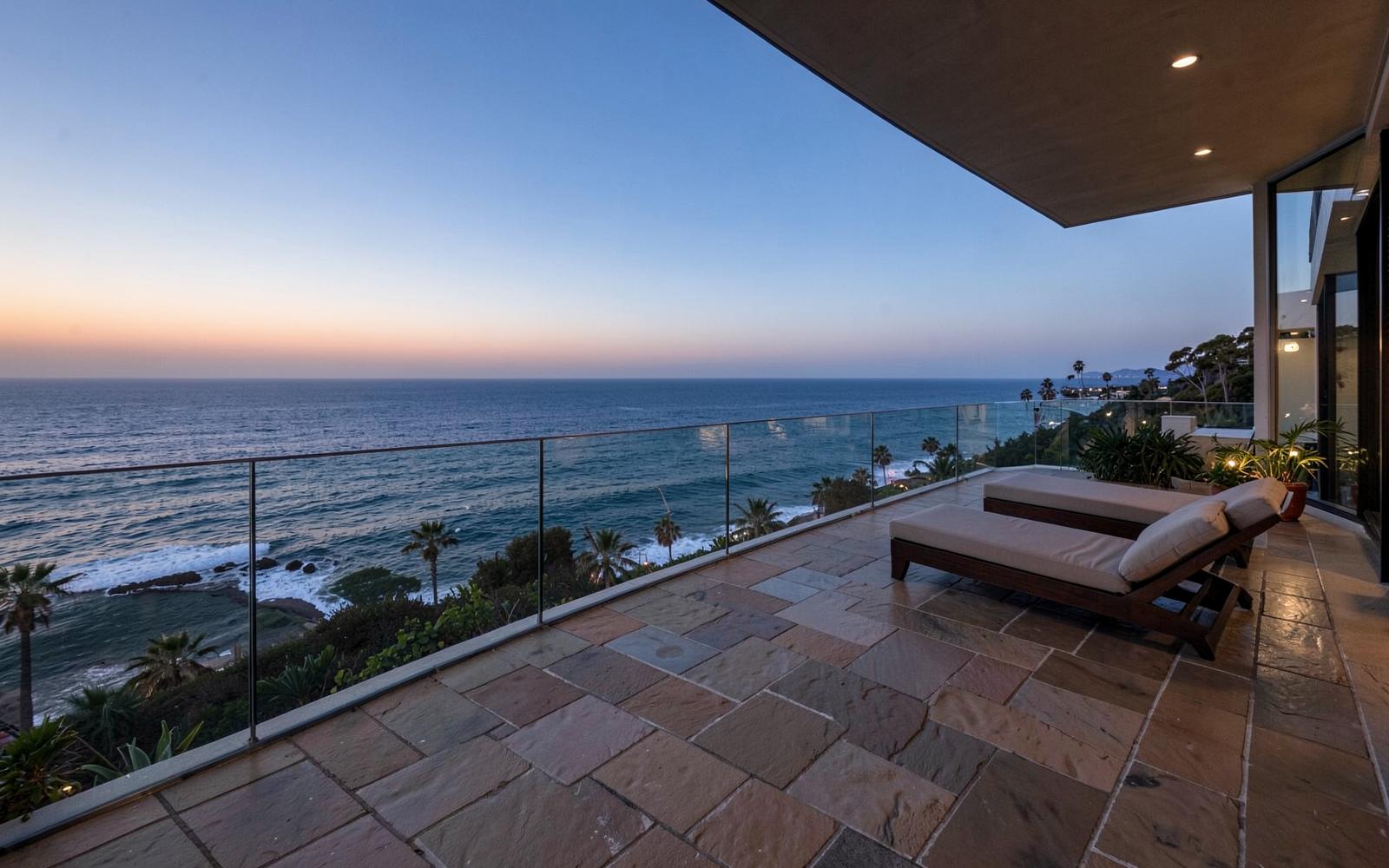 Ocean-view terrace in Pacific Palisades at dusk